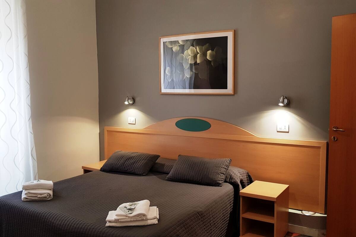 Down comforters, in-room safe, desk, iron/ironing board (on request)