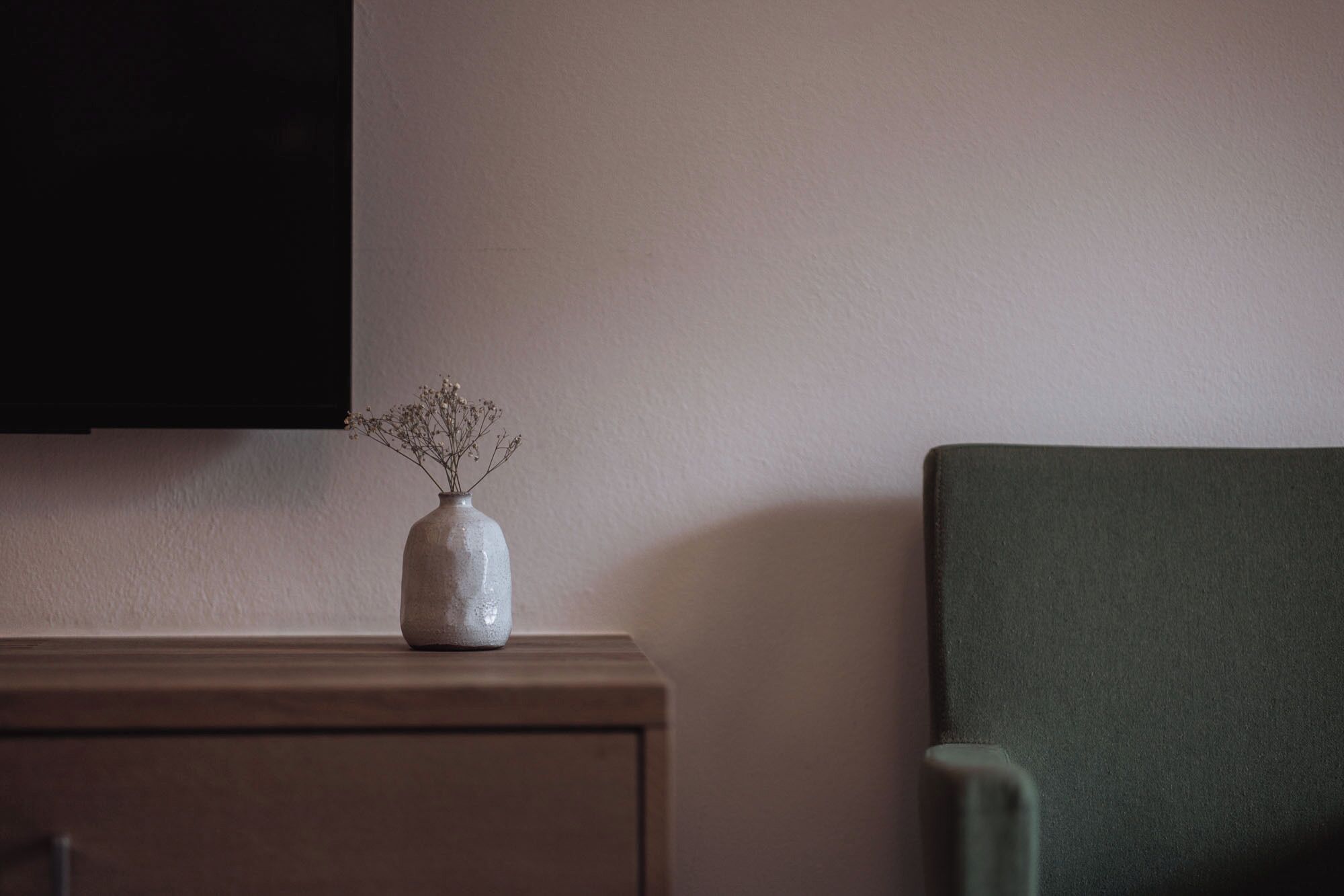 basic double room | 1 bedroom, minibar, in-room safe, desk