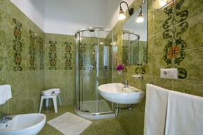 Double or Twin Room, Sea View | Bathroom | Shower, rainfall showerhead, hair dryer, towels