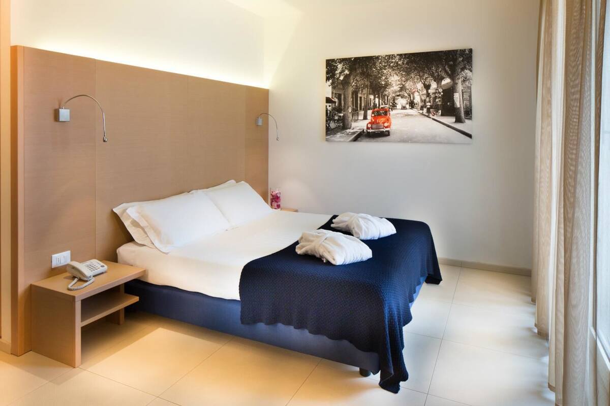 Quarto casal ou duplo | Cofres nos quartos, cortinas blackout, quartos à prova de som