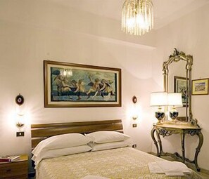 Minibar, in-room safe, individually furnished, desk - Babri Simintaj (Rome)