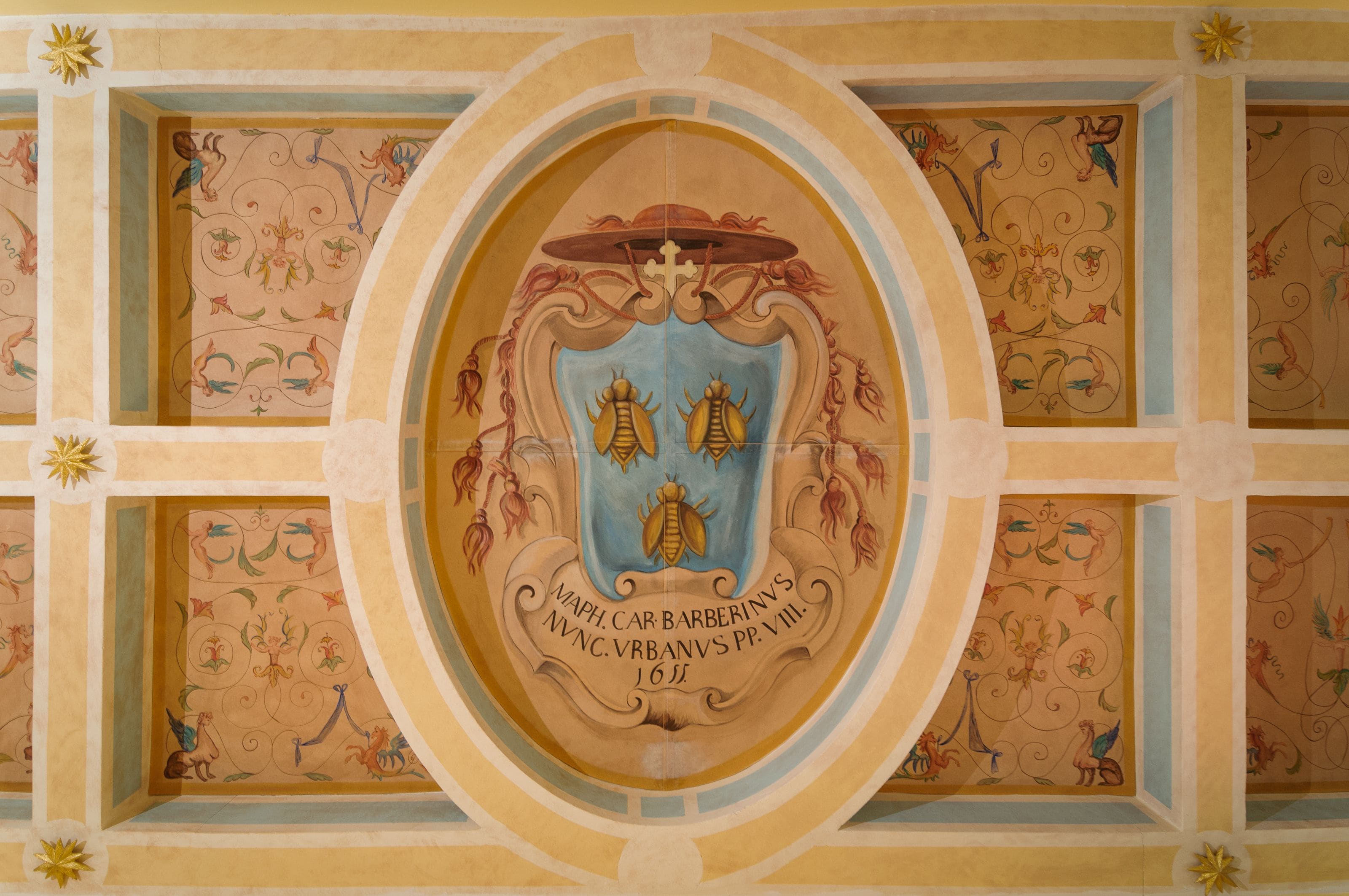 single room | premium bedding, down duvets, memory-foam beds, desk