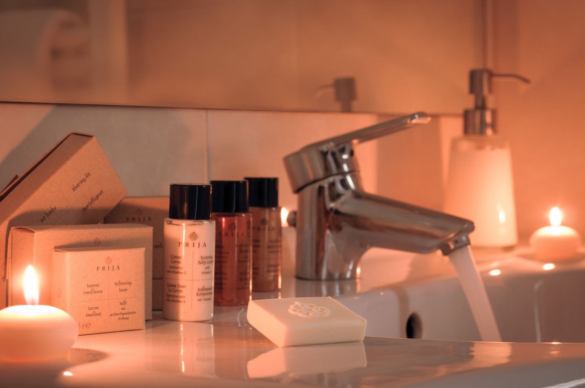 shower, free toiletries, hair dryer, bidet