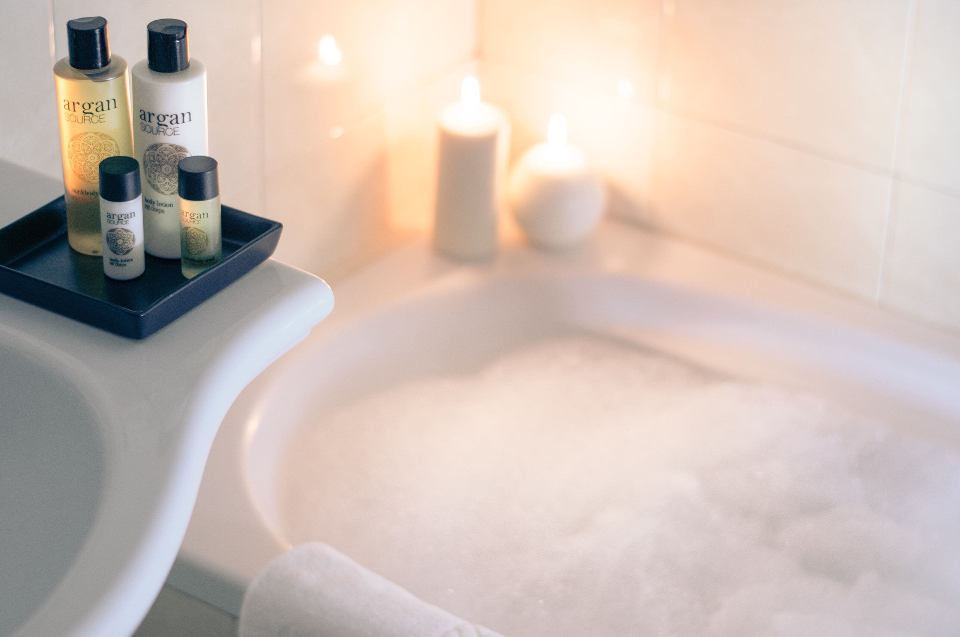 superior double room | bathroom | shower, free toiletries, hair dryer, bidet