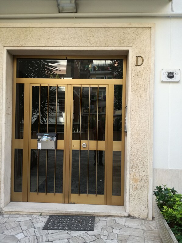 Property entrance - B&B Gioacchino Testa (Rome)