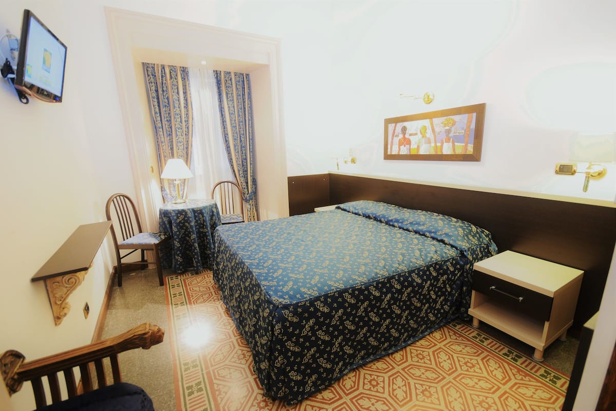 Double or Twin Room | Desk, blackout drapes, soundproofing, cribs (surcharge)