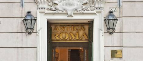 Entrada de la propiedad