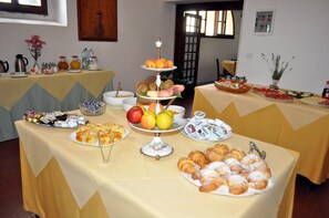 Free breakfast
