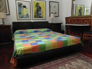 Double Room, Ensuite | Premium bedding, Tempur-Pedic beds, individually decorated - Abitazione Pigneto bed & breakfast (Rome)