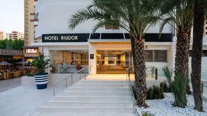 Unclassified image, 5 of 30, button - Medplaya Hotel Riudor (Benidorm)