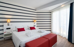 Minibar, coffres-forts dans les chambres, chambres insonorisées