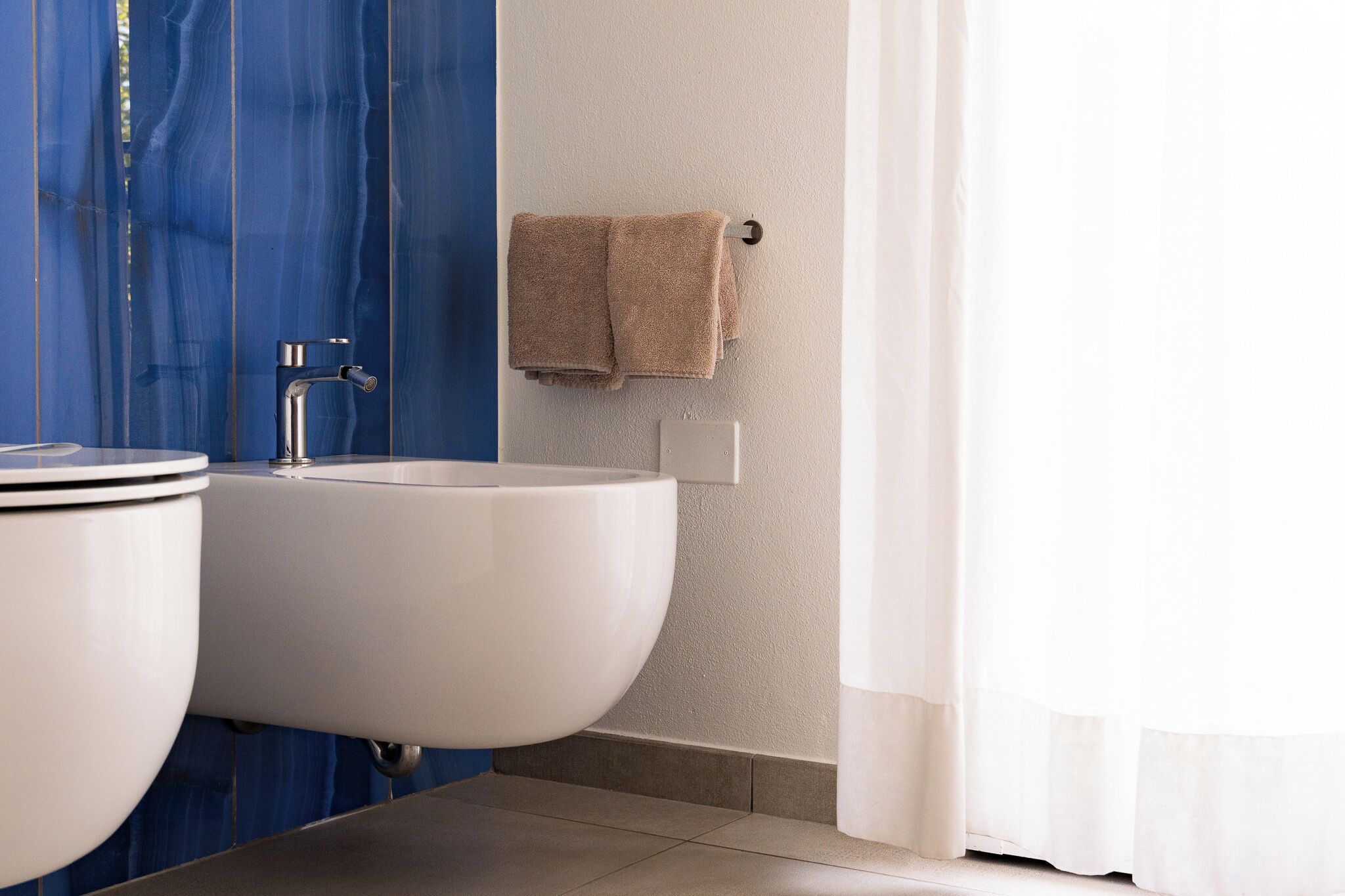 superior room | minibar, in-room safe, individually furnished, desk