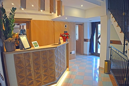 Lobby. Sempione Hotel Ristorante