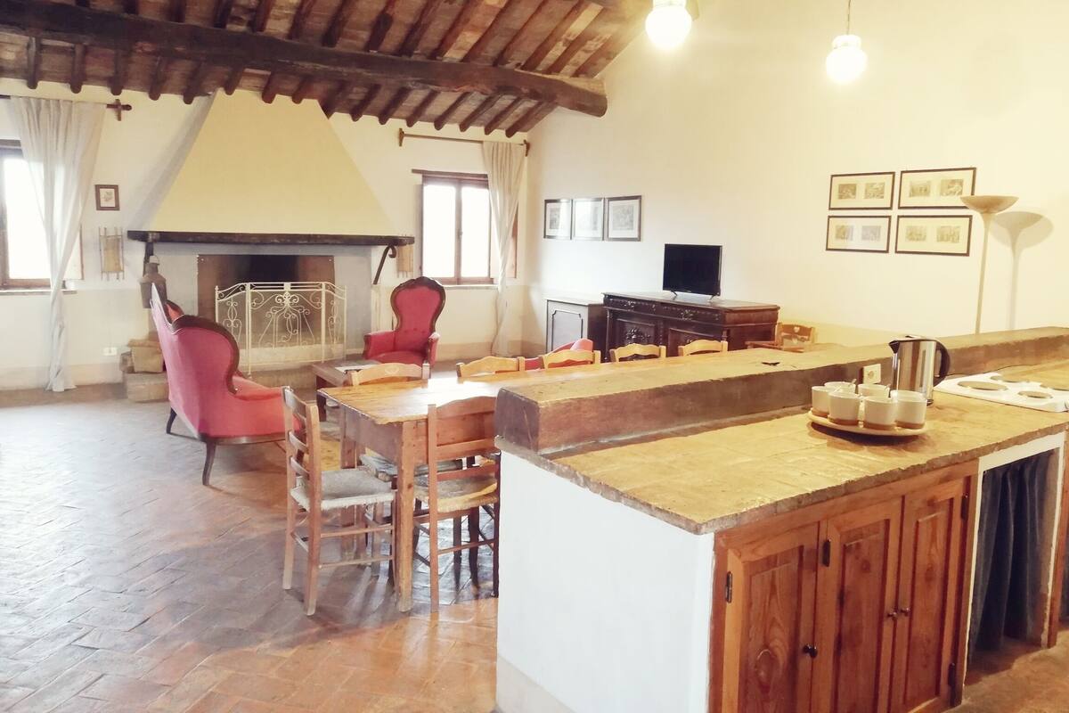 Family Suite, 3 Bedrooms | Desk, WiFi (free)
