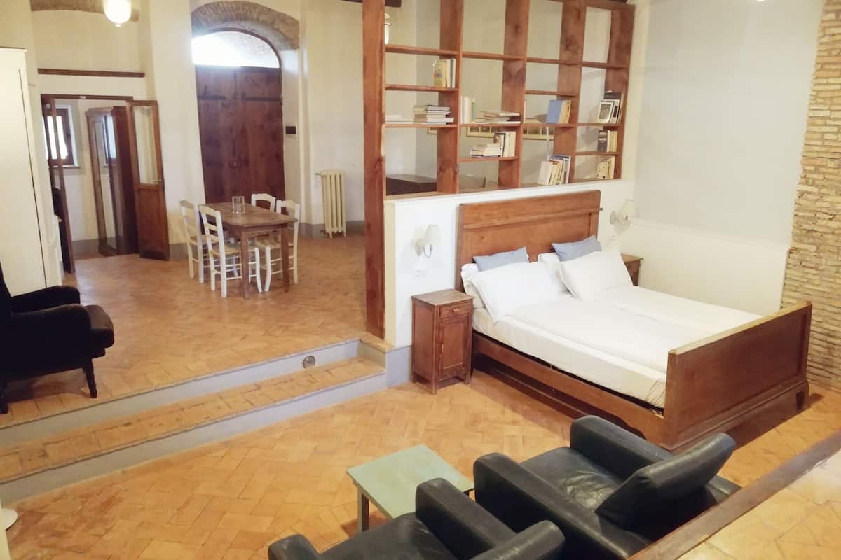 Junior Studio Suite, 1 Bedroom | Desk, WiFi (free)