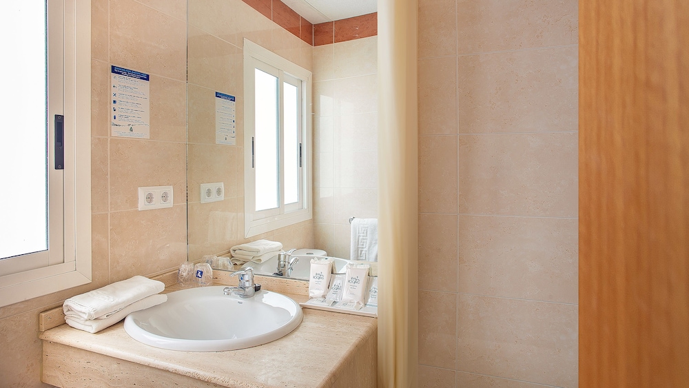 Hotel RH Sol by null