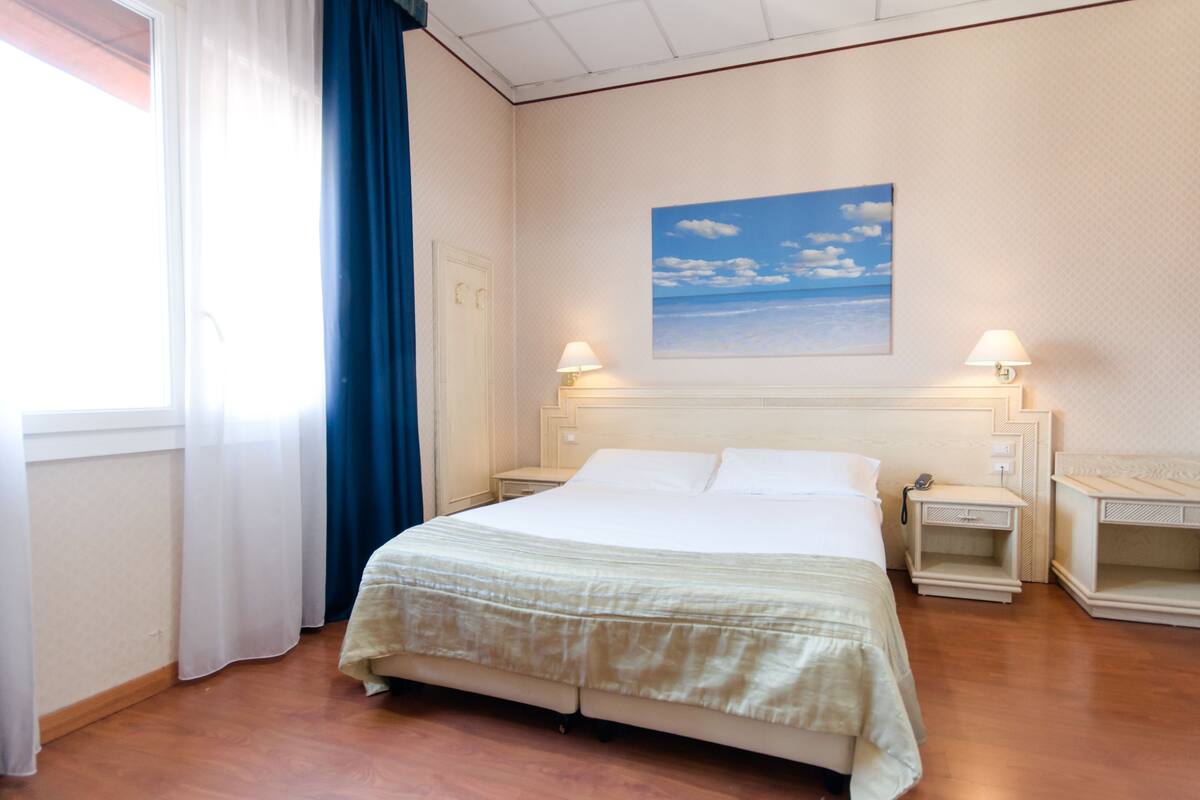Double or Twin Room | Premium bedding, down duvets, memory-foam beds, minibar