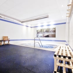 Sauna, hot tub, steam room, body treatments, hydrotherapy, facials