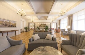 Kawasan tempat duduk lobi