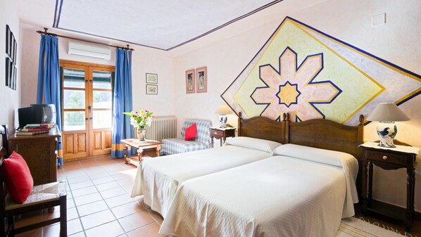 Double Room | 2 bedrooms, Egyptian cotton sheets, down duvets, in-room safe