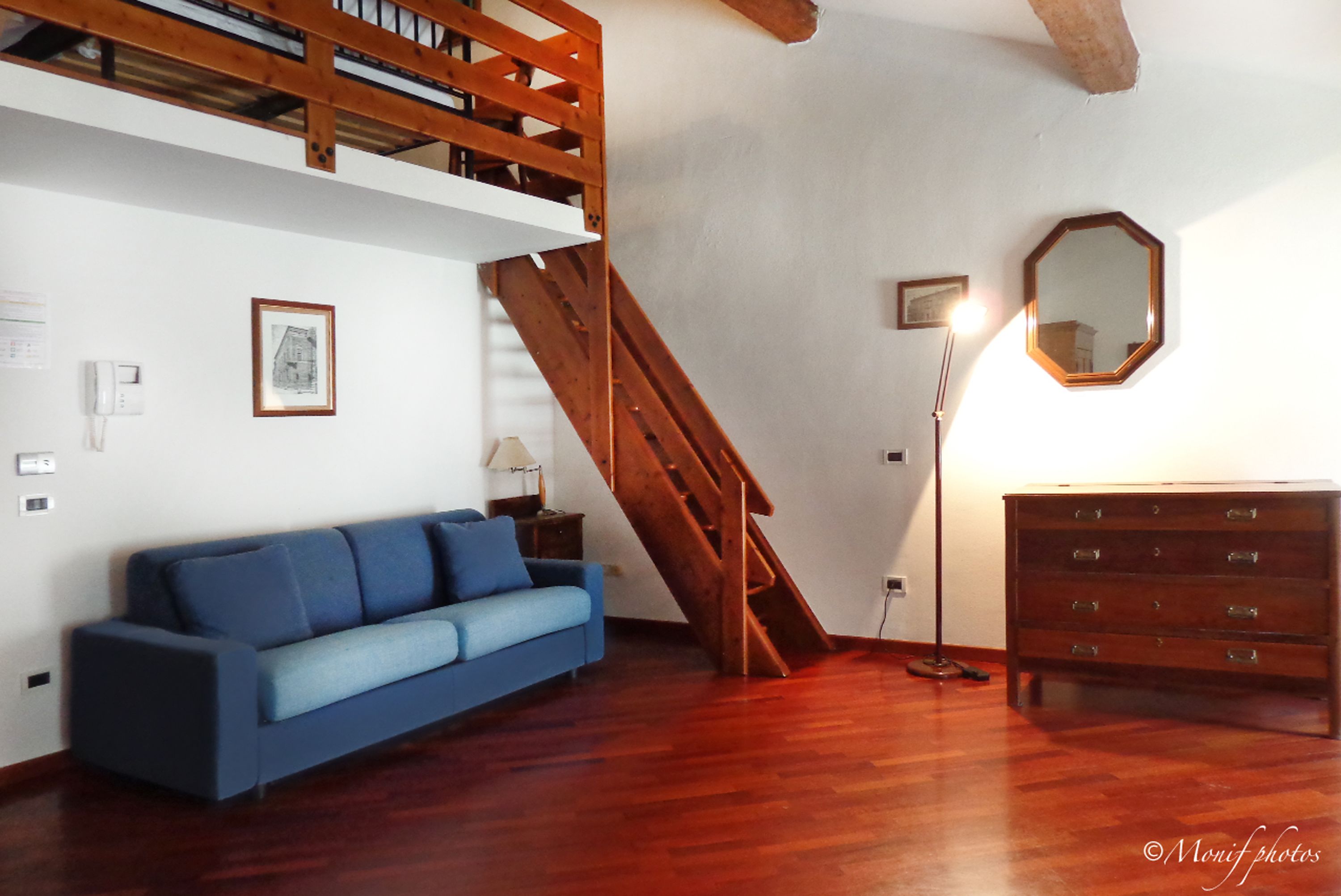 Apartment, 1 Bedroom, Kitchenette (4 pax) | Living room | 21-inch flat-screen TV with satellite channels, TV