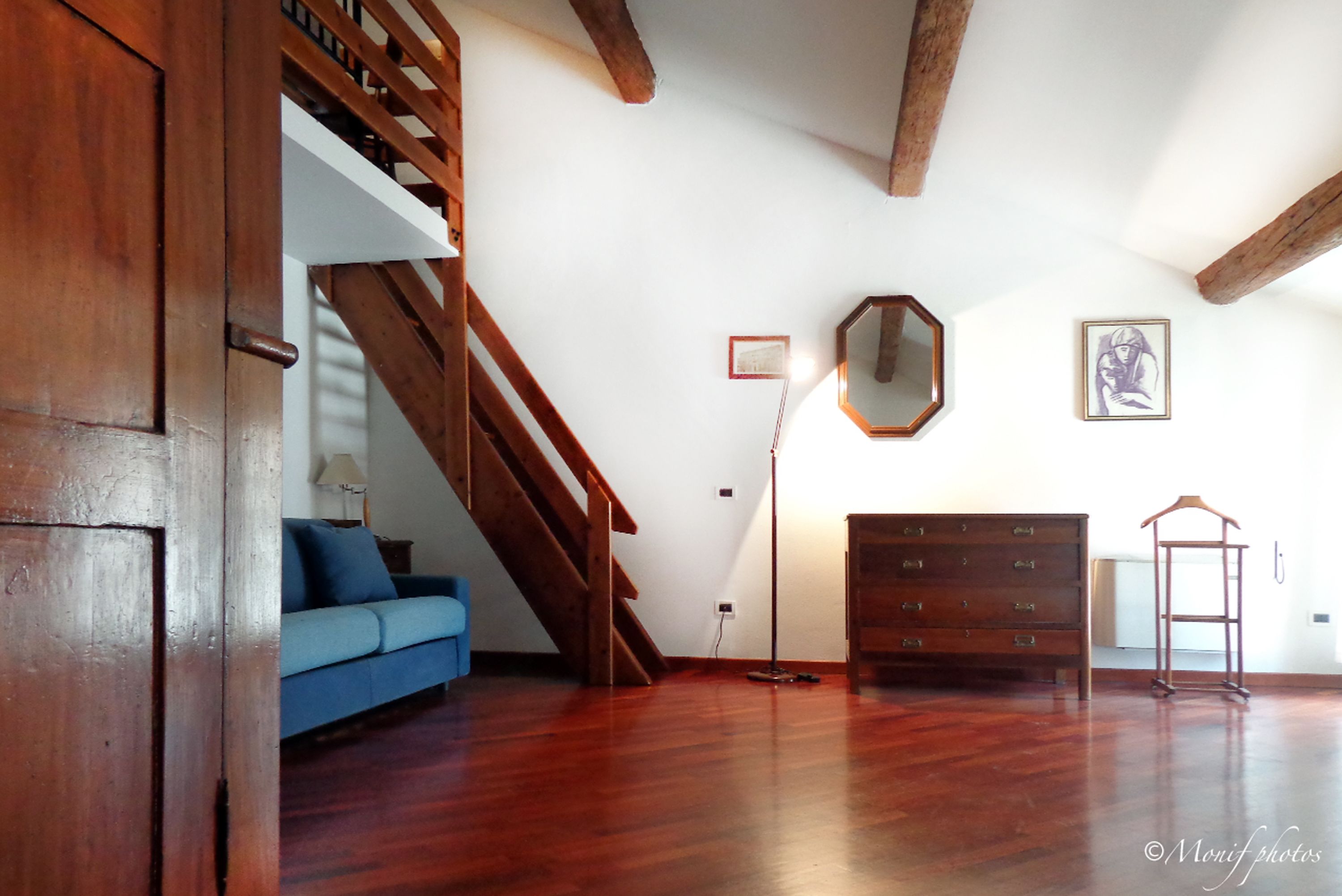 Apartment, 1 Bedroom, Kitchenette (4 pax) | Living room | 21-inch flat-screen TV with satellite channels, TV
