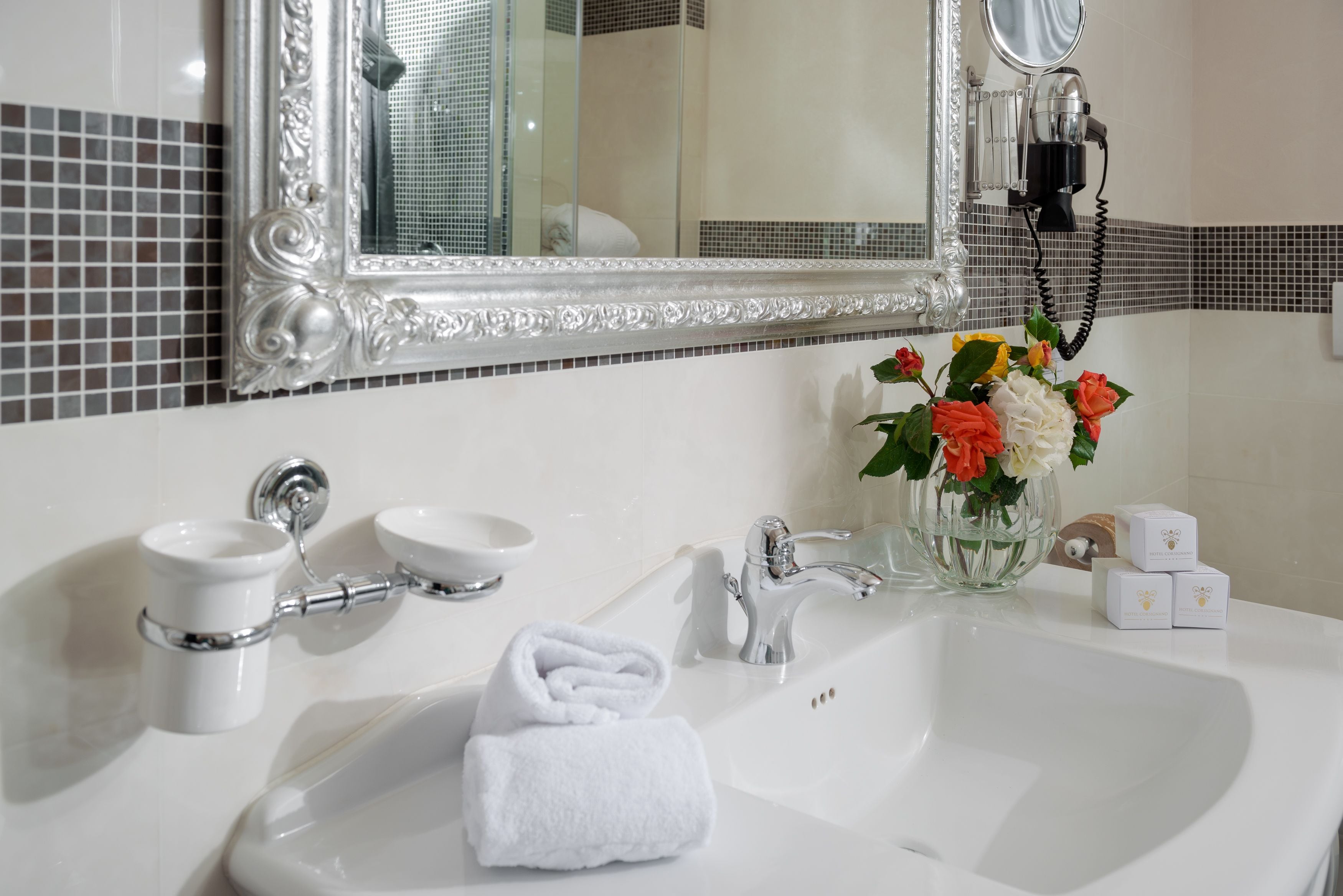 junior suite | bathroom | designer toiletries, hair dryer, bidet, towels