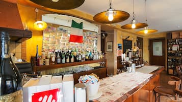 Bar (en la propiedad)