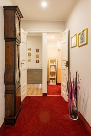 Apartment | Minibar, in-room safe, desk, blackout curtains - Hotel Alpi Resort (Turin)
