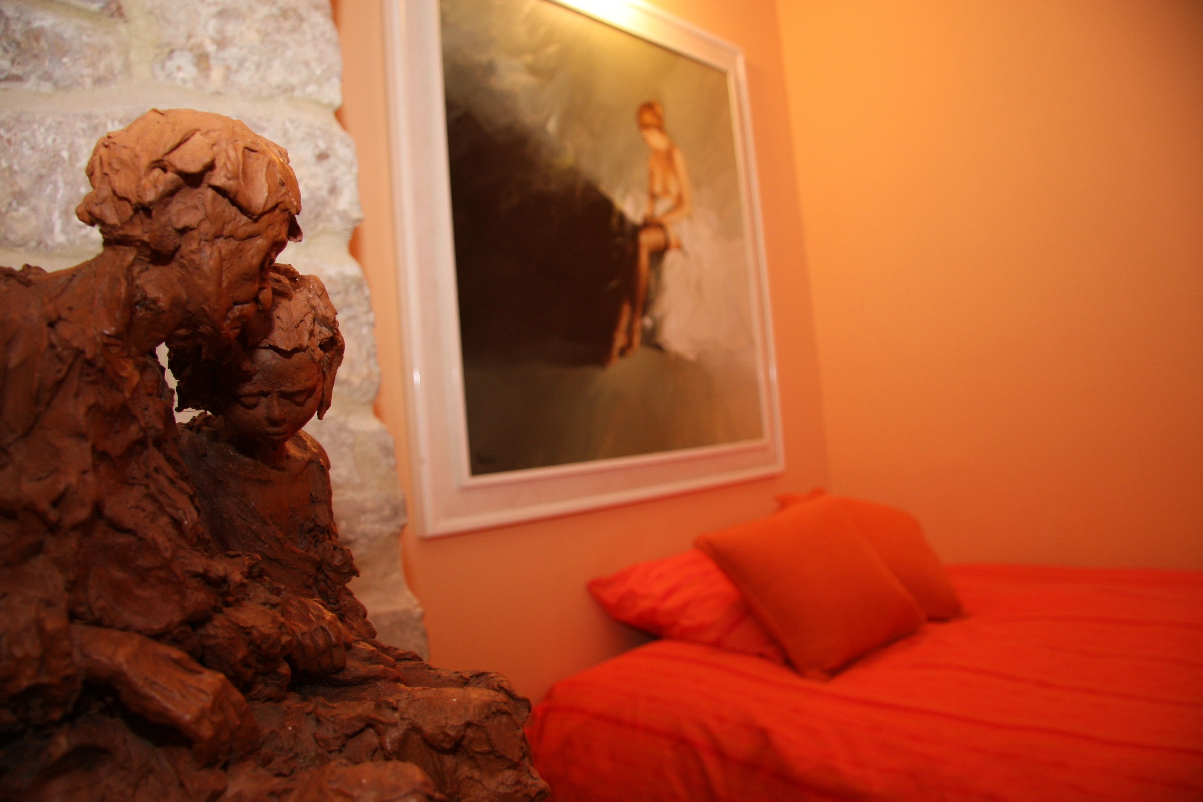 in-room safe, individually decorated, desk, cots/infant beds