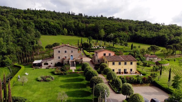 Front of property - Casa Portagioia Tuscany B&B (Castiglion Fiorentino)