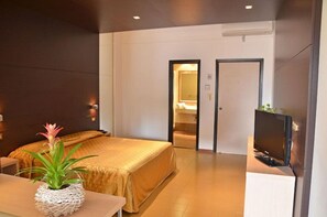 Coffres-forts dans les chambres, lits bébé (en supplément)