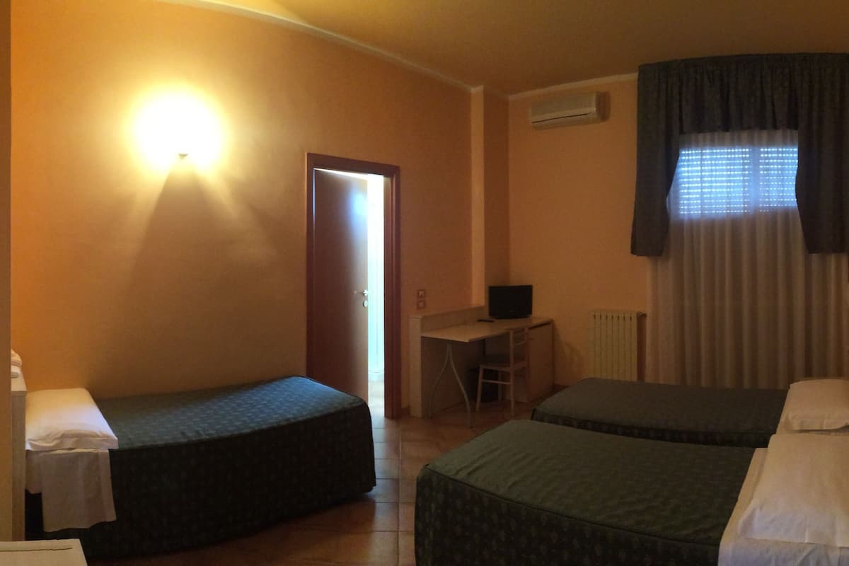 triple room | view from room