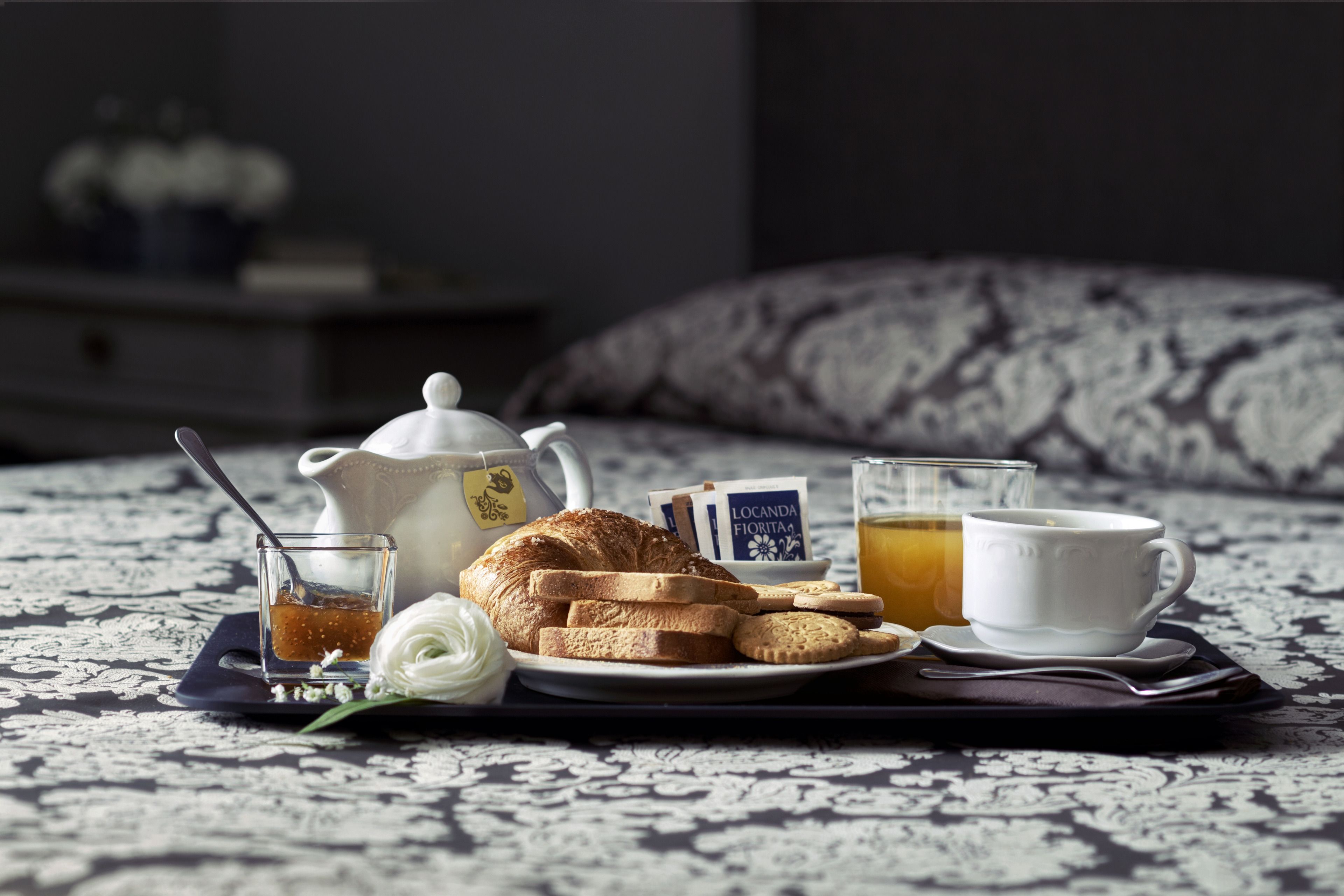 room service – dining