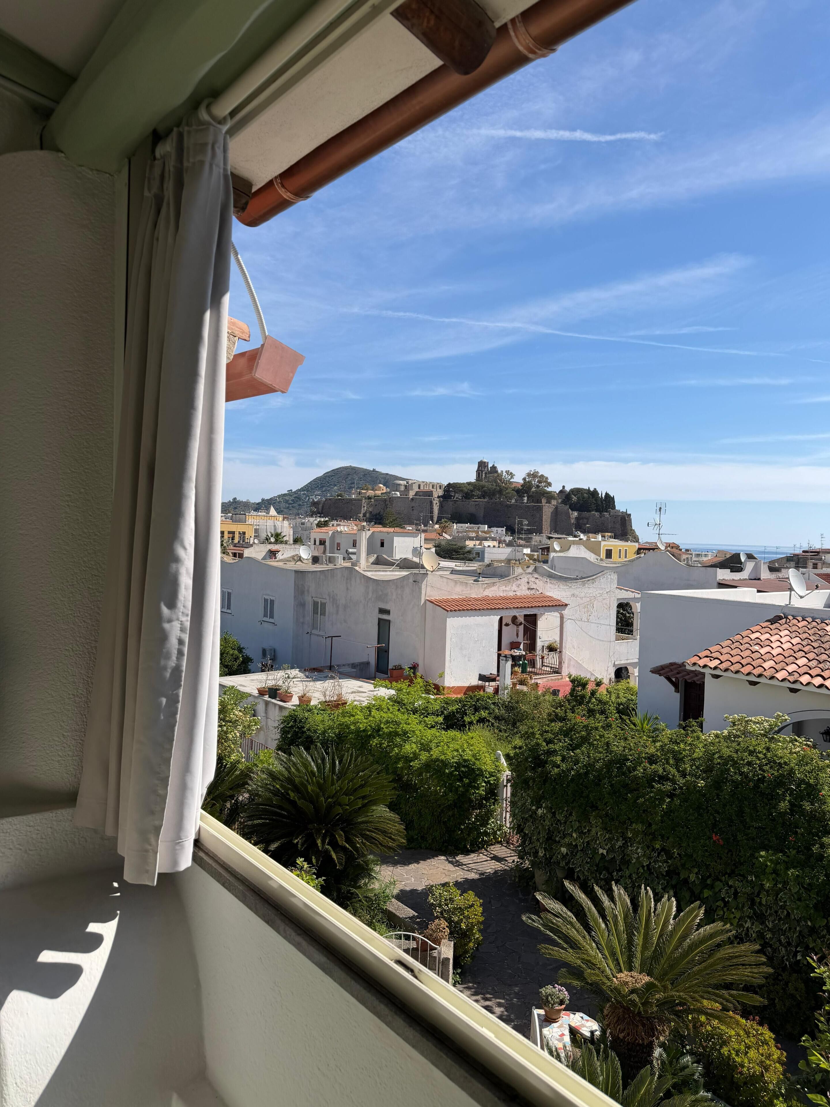 Standard Triple Room | Terrace/patio