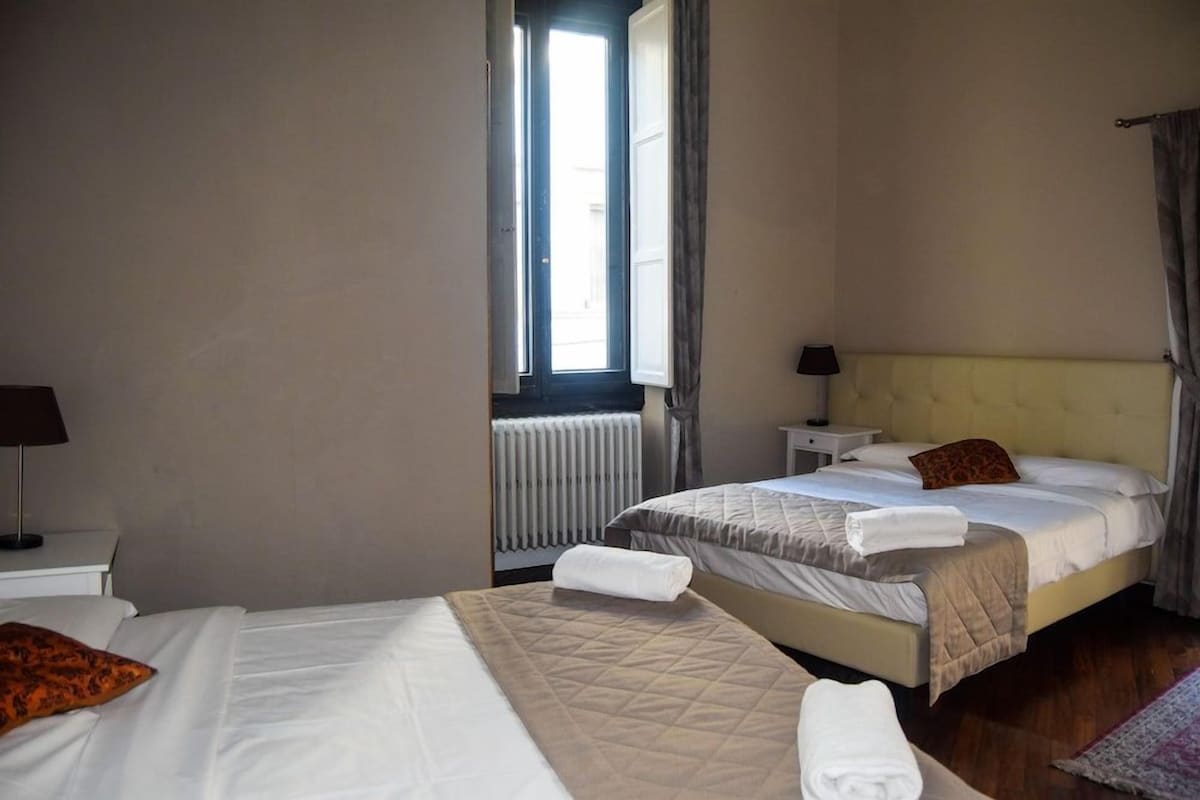 Desk, blackout curtains, free WiFi, bed sheets