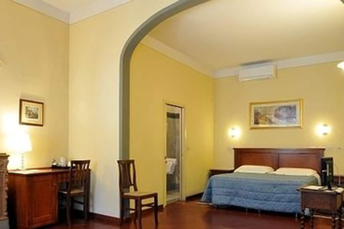 Down duvets, desk, soundproofing, cots/infant beds