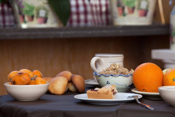 Café da manhã com buffet grátis todos os dias