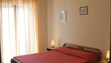 Premium bedding, pillow-top beds, minibar, in-room safe