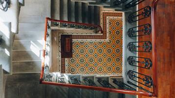 HandlÀufe an den Treppen