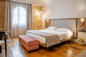 Deluxe Suite, 1 King Bed, Sauna, Courtyard View - Villa Favorita (Marsala)