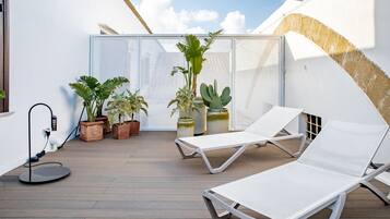 Camera Superior, 1 letto matrimoniale, idromassaggio, vista mare | Terrazza/patio