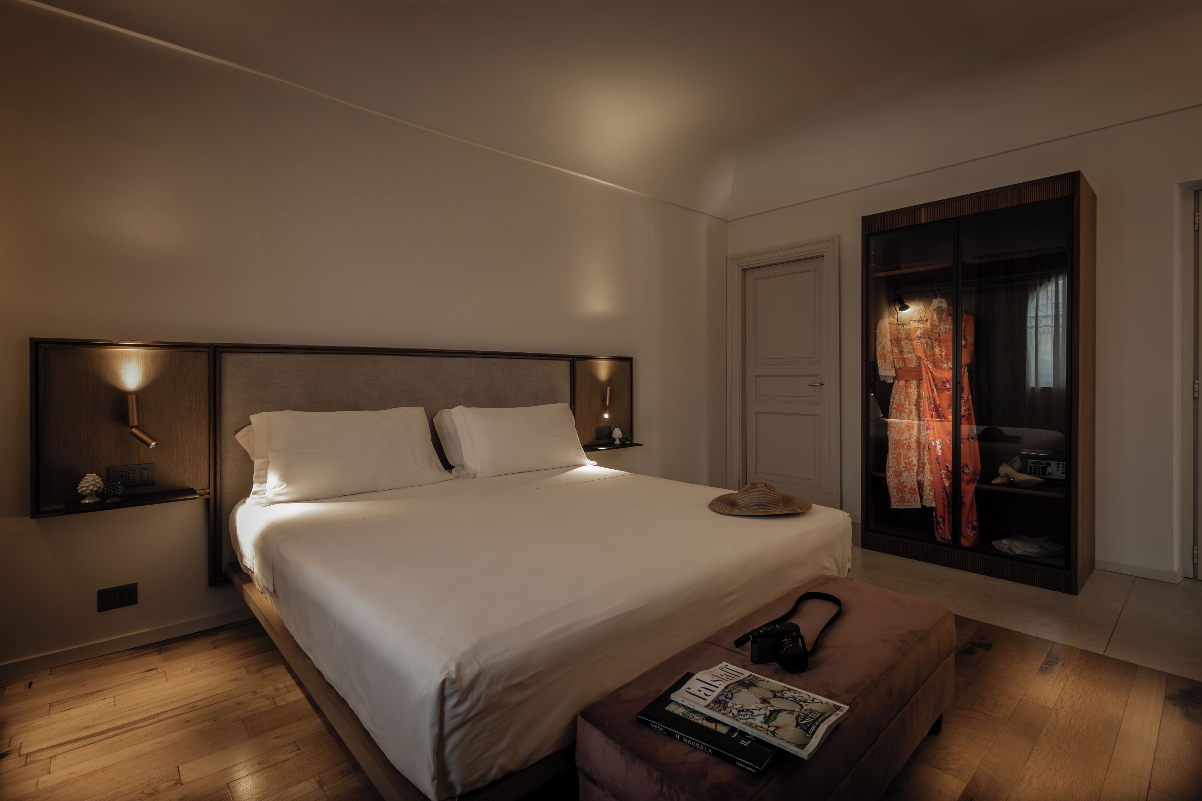 Deluxe Suite, 1 King Bed, Sauna, Courtyard View | Down comforters, minibar, in-room safe, desk