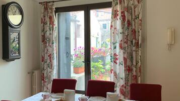 Petit déjeuner continental compris tous les jours