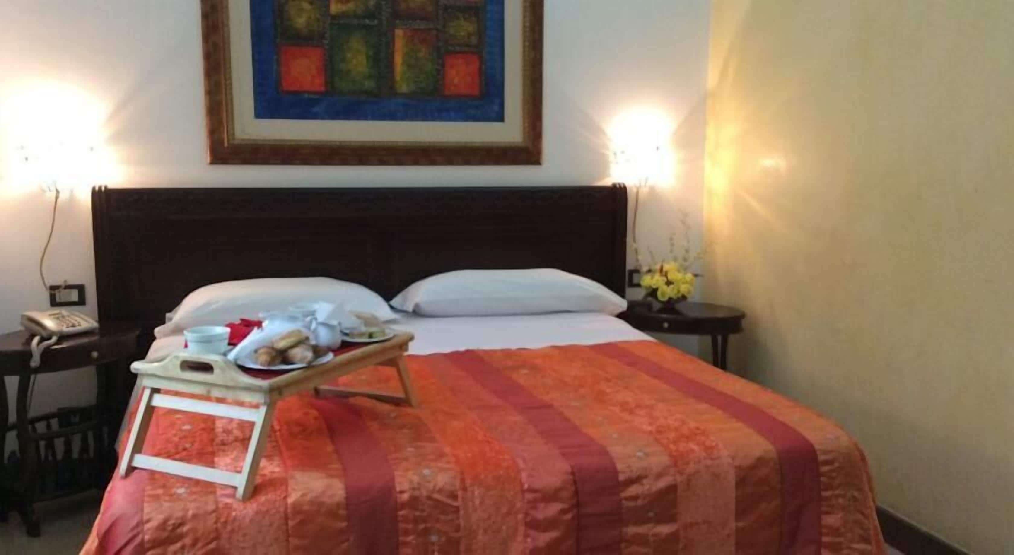 standard double or twin room | 1 bedroom, frette italian sheets, in-room safe, desk