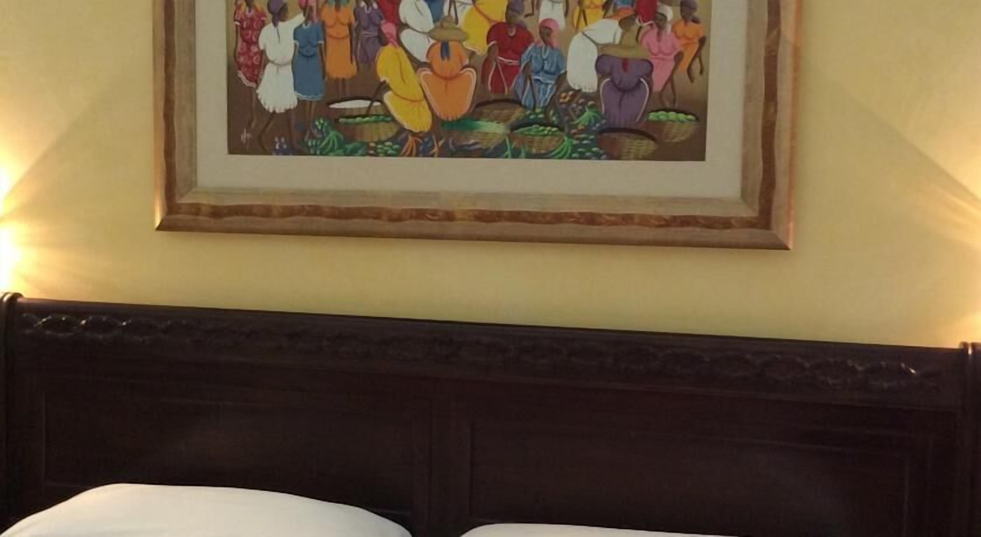 standard double or twin room | 1 bedroom, frette italian sheets, in-room safe, desk