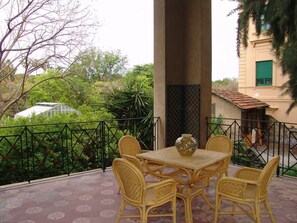 Balcony - Hotel Villa Archirafi (Palermo)
