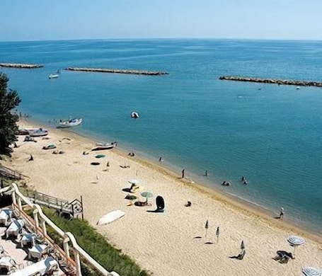 Private beach, sun loungers, beach umbrellas