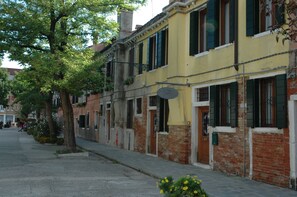Pemandangan dari properti