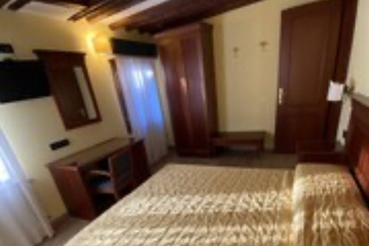 2 bedrooms, in-room safe, desk, free WiFi